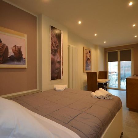 Varennahouse Aston Apt Βίλα Εξωτερικό φωτογραφία