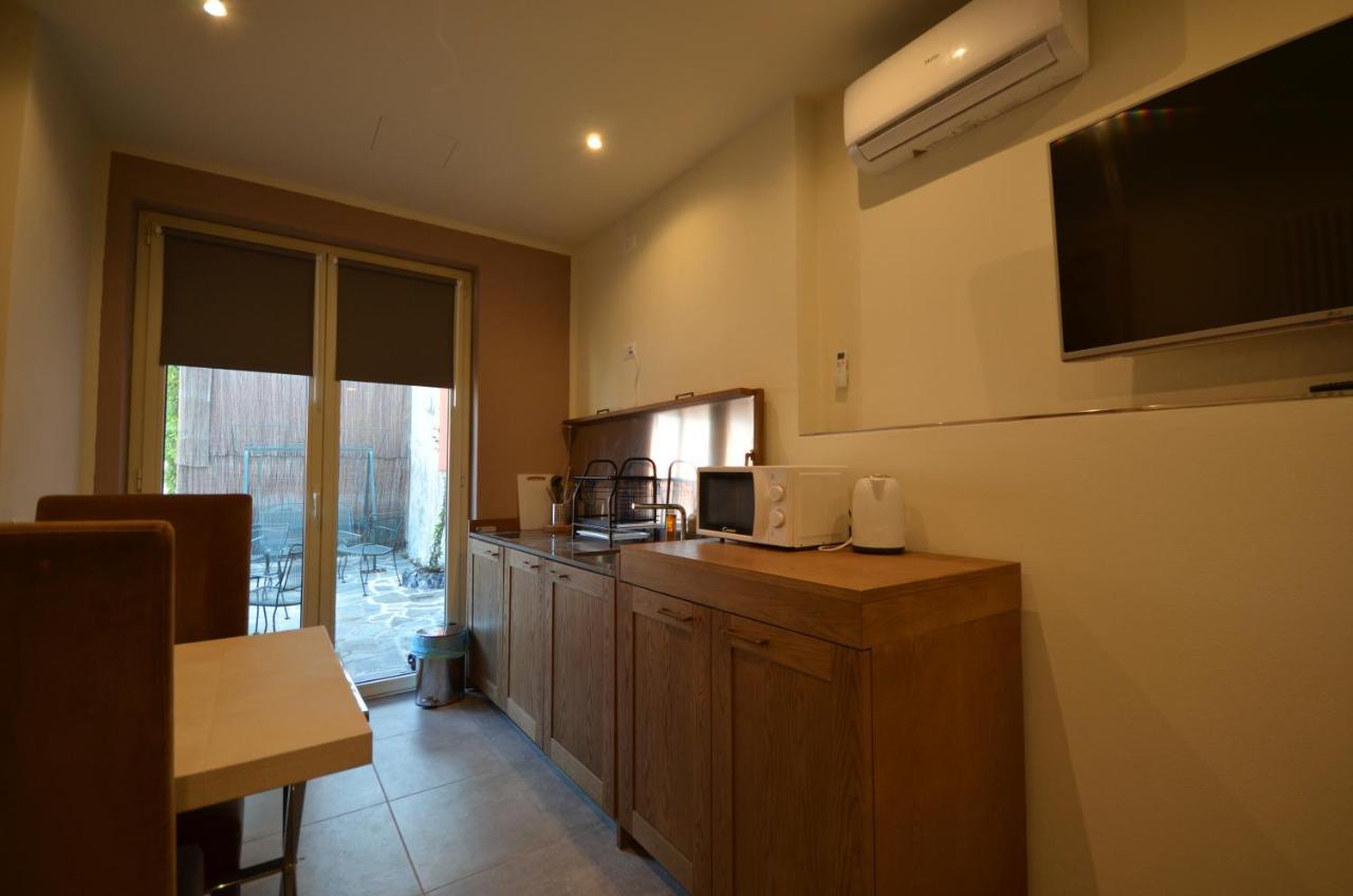 Varennahouse Aston Apt Βίλα Εξωτερικό φωτογραφία