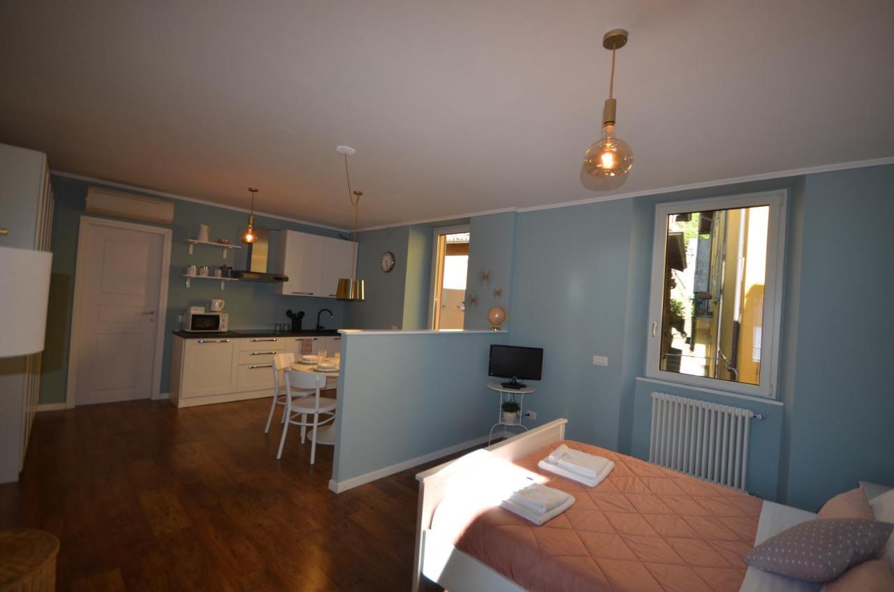 Varennahouse Aston Apt Βίλα Εξωτερικό φωτογραφία