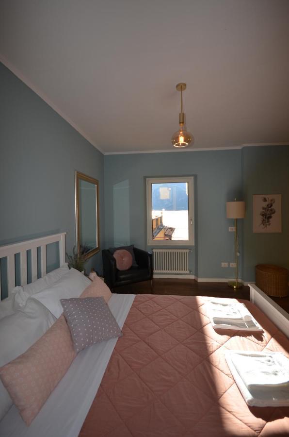 Varennahouse Aston Apt Βίλα Εξωτερικό φωτογραφία
